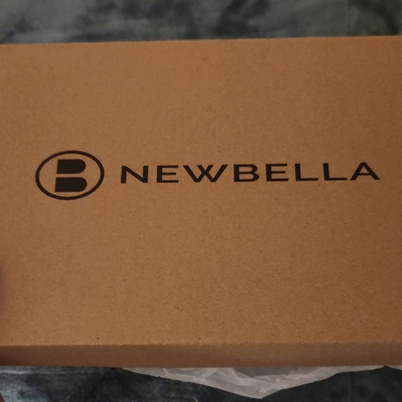 Pink Clogs - Picture 2 of 9